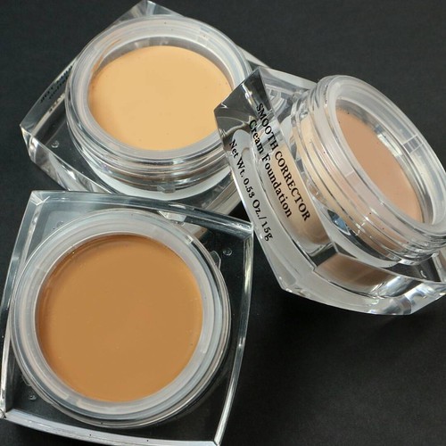 LT PRO Smooth Corrector Foundation