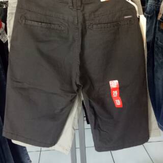 cardinal celana  katun  bermuda 3 model slim  fit  size 30 31 