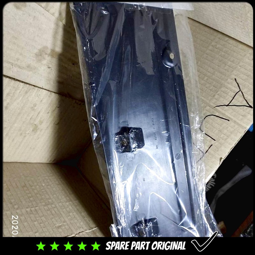 Tutup Laci Meja Dashboard Dasbor Suzuki Jimny Katana Original
