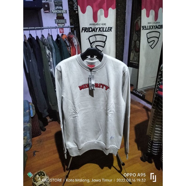 Crewneck Minority Issue | Uk L-XL | Bisa Bayar Ditempat
