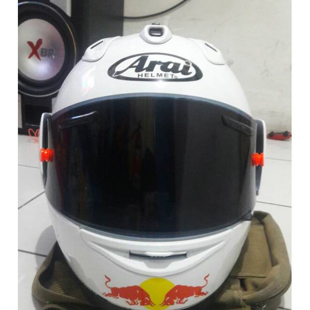 Helm carglos ala" arai