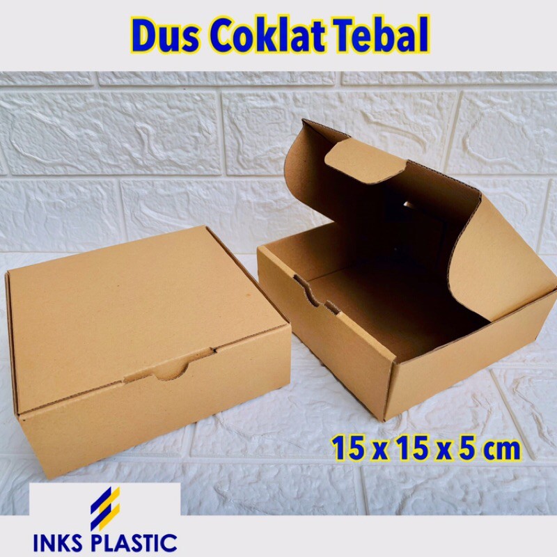 

DUS HAMPERS BOX KARTON TEBAL 15x15x5 CM ( 20 PCS )
