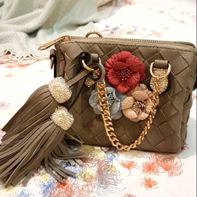 Tas wanita cantik anggun elegant pesta