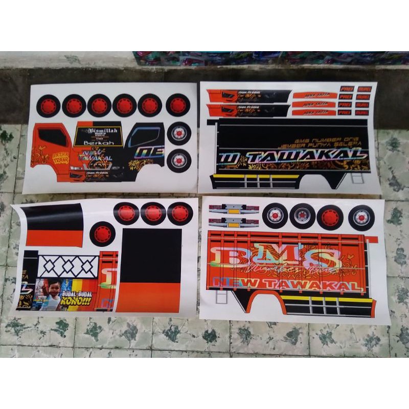 Stiker Papercraft Truk oleng New Tawakal 3 ukuran Jumbo