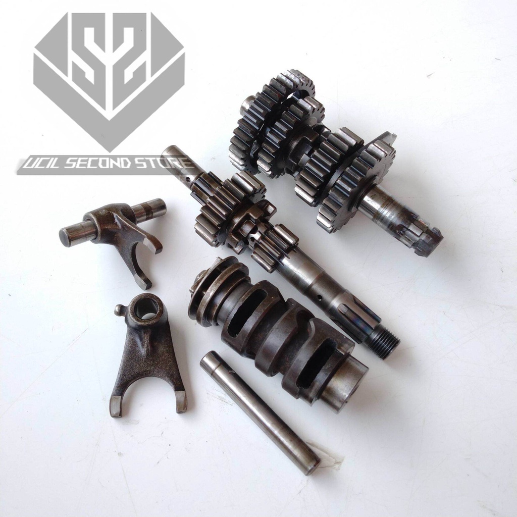 GIGI RASIO SUZUKI SMASH TITAN 115 GEAR GIGI TRANSMISI SMASH TITAN 115 SEKEN ASLI ORIGINAL