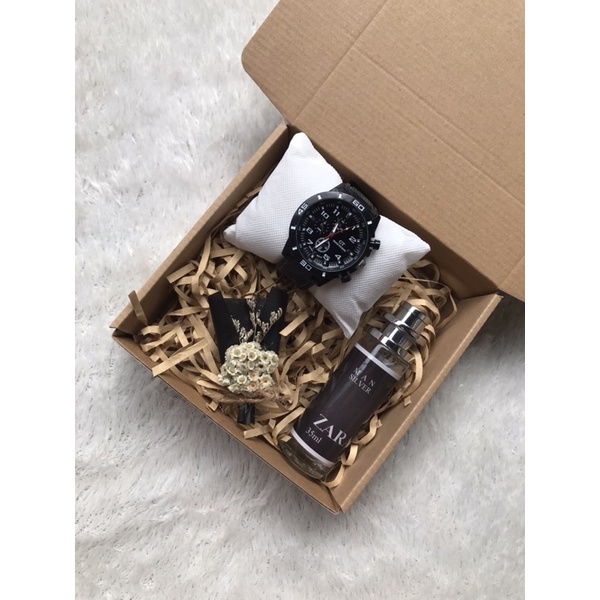 

Hampers Jam Tangan Cowo/Hampers Ultah/Hampers Wisuda/Hampers Anniversary