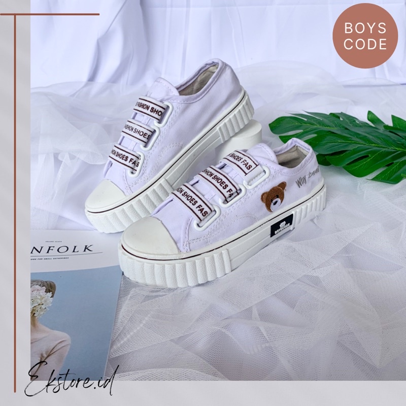 Sepatu Sneakers BOYSCODE Why Bear Karet/ Sepatu Wanita Korea