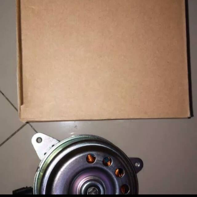 Motor fan radiator t 30 serena c 24