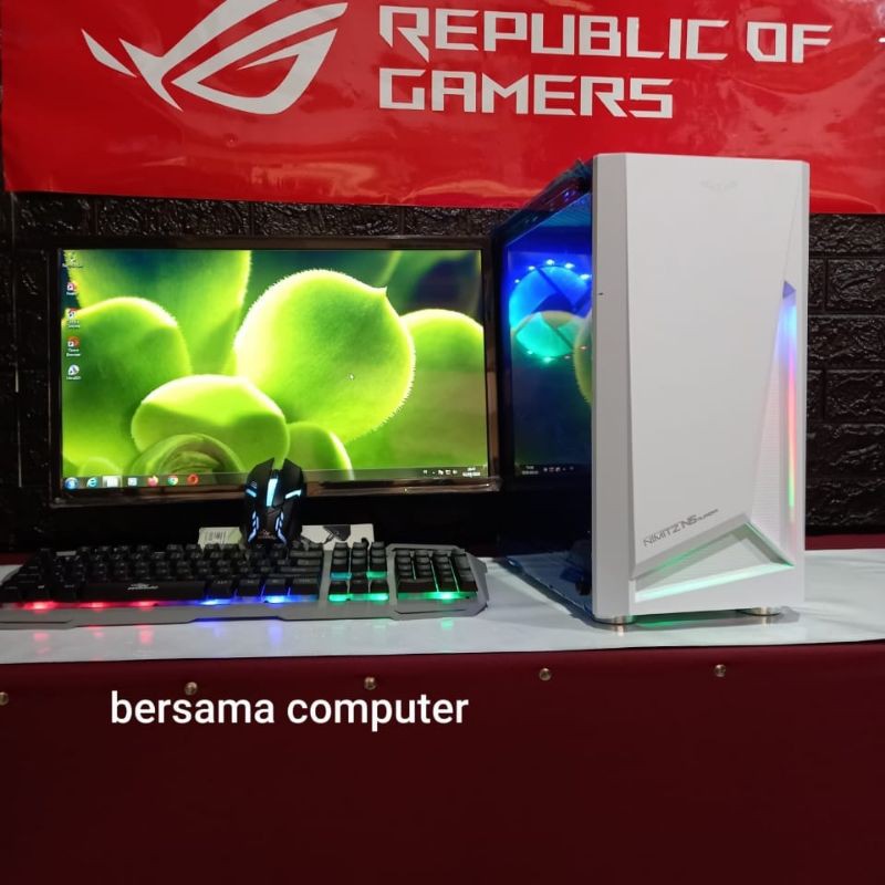 PC core i7 monitor 22 in siap pakai