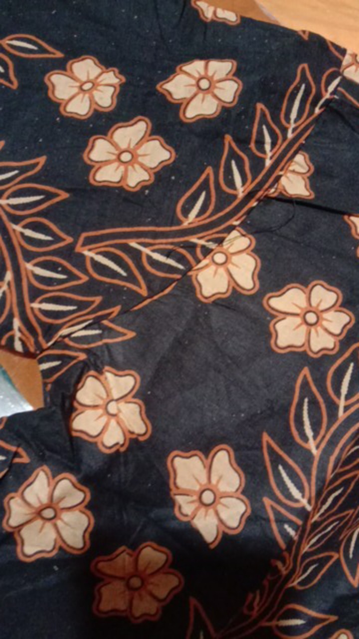 Kemeja Batik Pria Lengan Panjang Motif Manuk Kuning Kecil