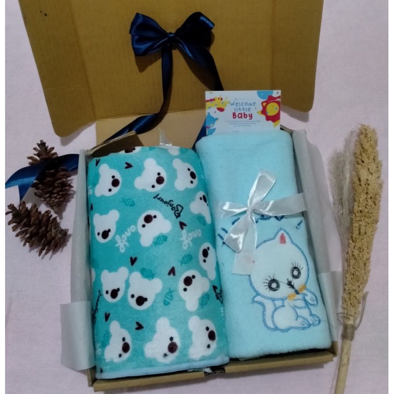 PASTI TERMURAH!!! HAMPERS BAYI | KADO BAYI | KADO LAHIRAN|HADIAH KADO HANDUK BAYI DAN SELIMUT-Biru (bear)