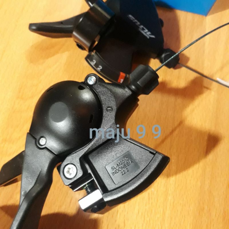 Shifter 3 x 9 Speed Shimano Altus SL-M2010 Original with Box Shimano