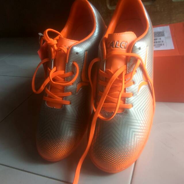 Sepatu futsal calci original