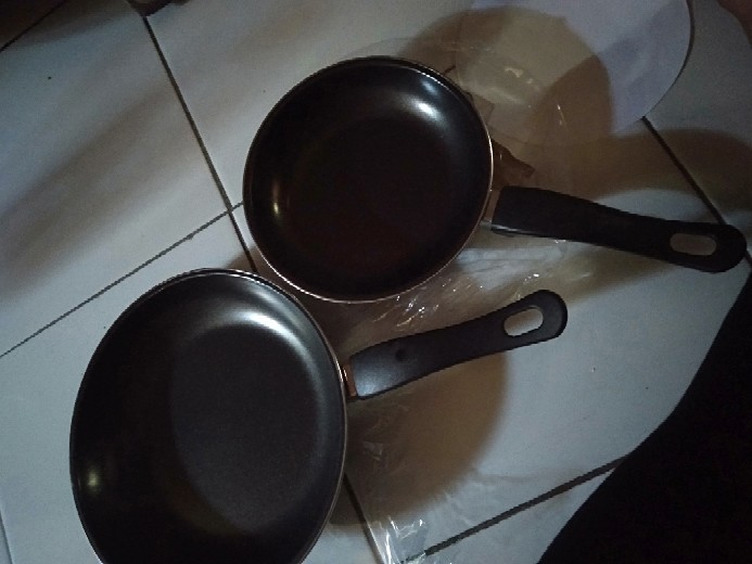 Maspion Wajan Penggorengan Anti Lengket Set 18cm+23cm - Hitam