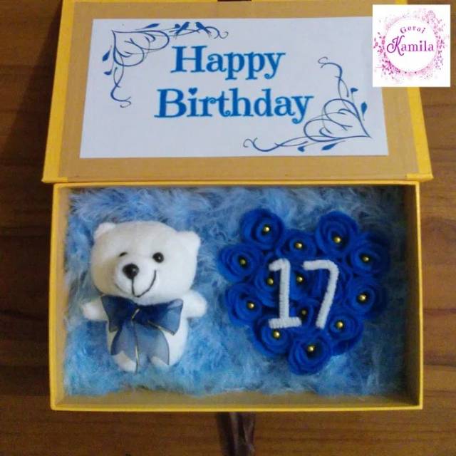 

Kado unik boneka box bunga flanel hadiah ulang tahun anniversary valentine (gerai kamila)