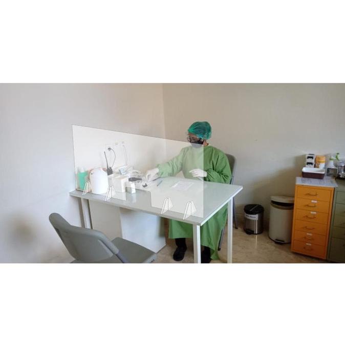 

Produk Unggulan] Sekat Akrilik / Pembatas / Partisi Meja Kasir 120 X 70 Cm