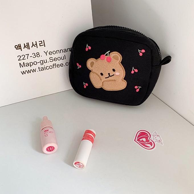 Sleeve Pouch Sarung Tas Bag Case Ipad Tab Tablet Macbook Air Pro Laptop Asus Acer Lenovo HP Huawei 11 12 13 14 15 inch Motif Gambar Beruang Bear Cherry Warna Pink Hitam Lucu Cute Murah Korean Model