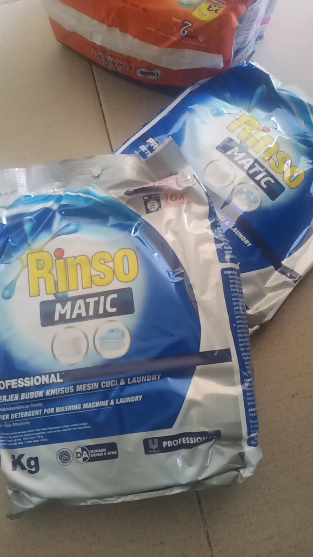 Deterjen Detergen Sabun Bubuk Rinso Matic Professional Powder Murah 1kg Mesin Cuci Pintu Atas Depan