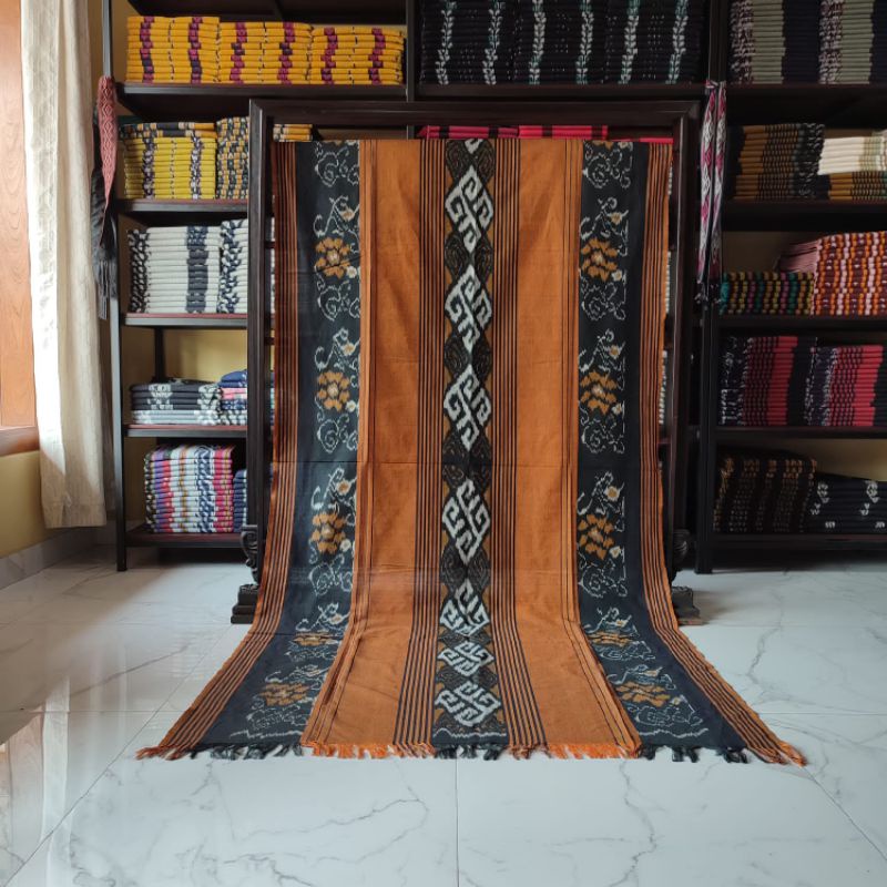 KAIN TENUN TRADISIONAL TROSO JEPARA, KAIN TENUN ETNIK TROSO JEPARA, KAIN TENUN FASHION INDONESIA, KA