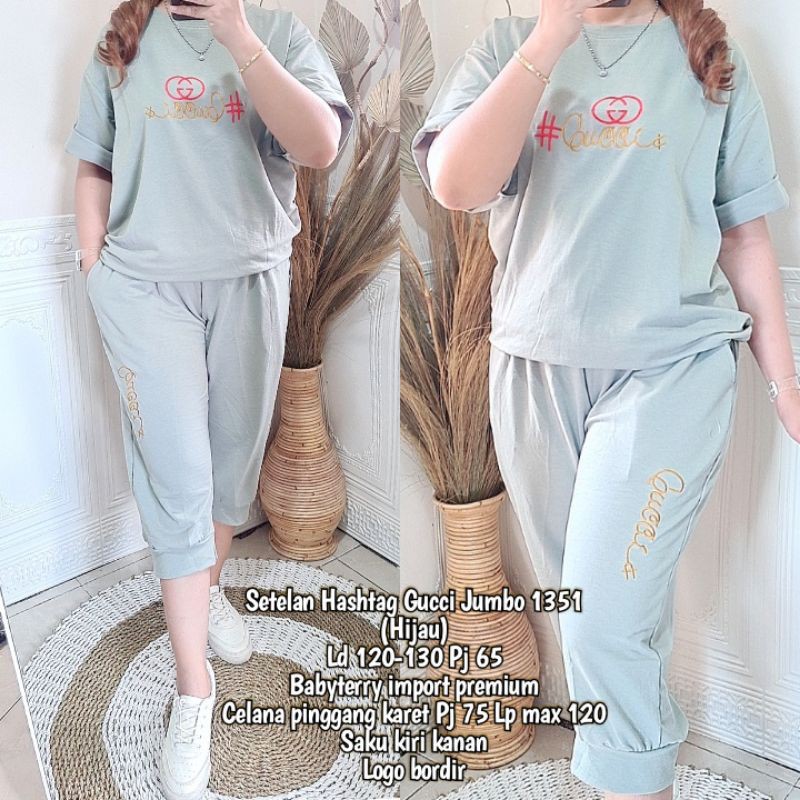 

1351 Set Polos