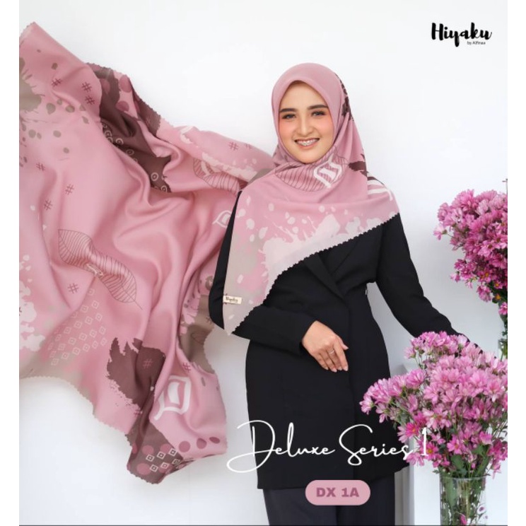 Deluxe Scarf by Hiyaku