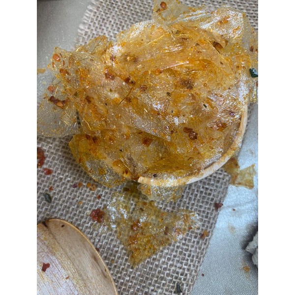 

keripik kaca daun jeruk pedas & original