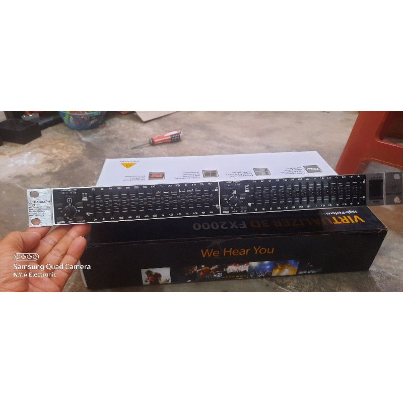 Behringer FBQ1502HD Ultragraph Pro Graphic Equalizer 2 x 15 Band EQ With FBQ Feedback Detection