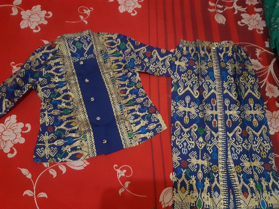 Sarimbit Rok And Blus Narita Prodo Pj / Batik Couple