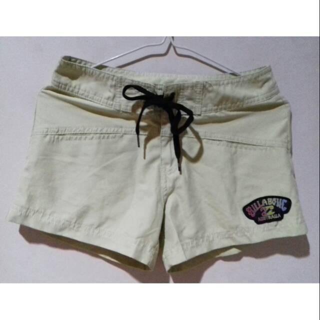 Billabong hotpant /celana pendek / Preloved