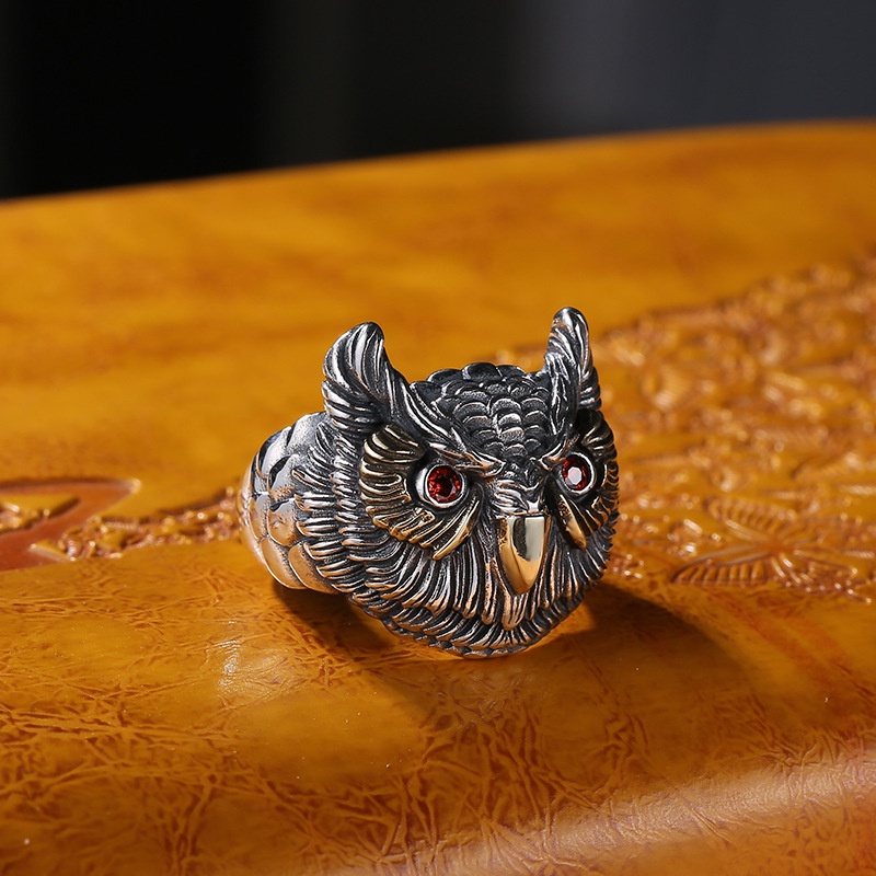 Cincin Model Terbuka Desain Burung Hantu Mata Merah Lapis silver Untuk Pria