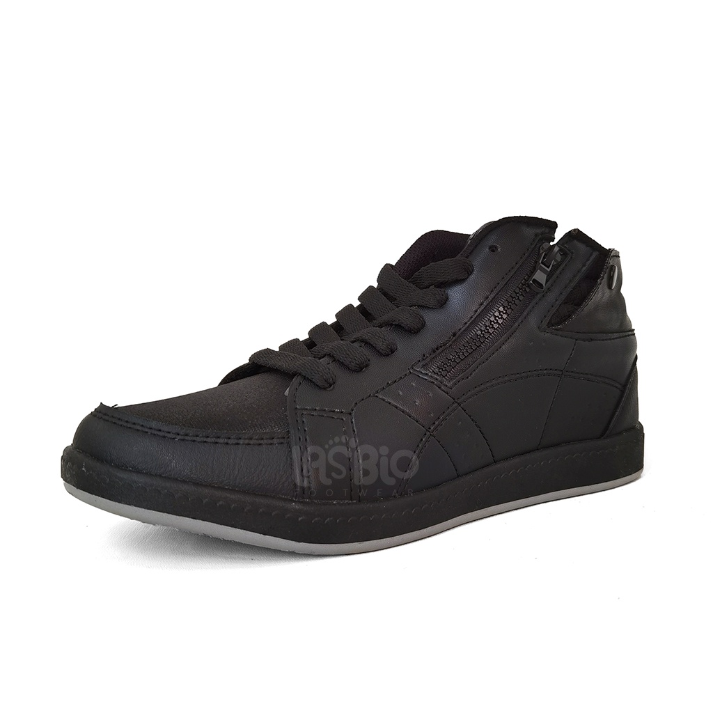 Homyped - Sepatu Sekolah Hitam Polos All Black