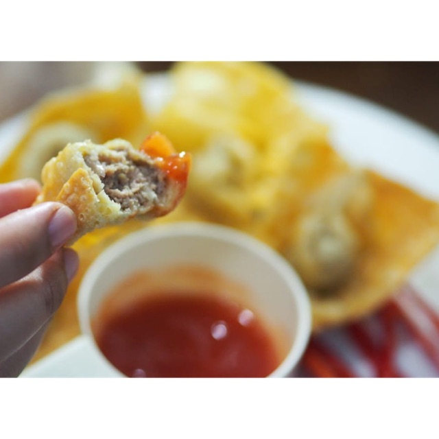 

Bakso, Pangsit Rebus & Goreng - FROZEN