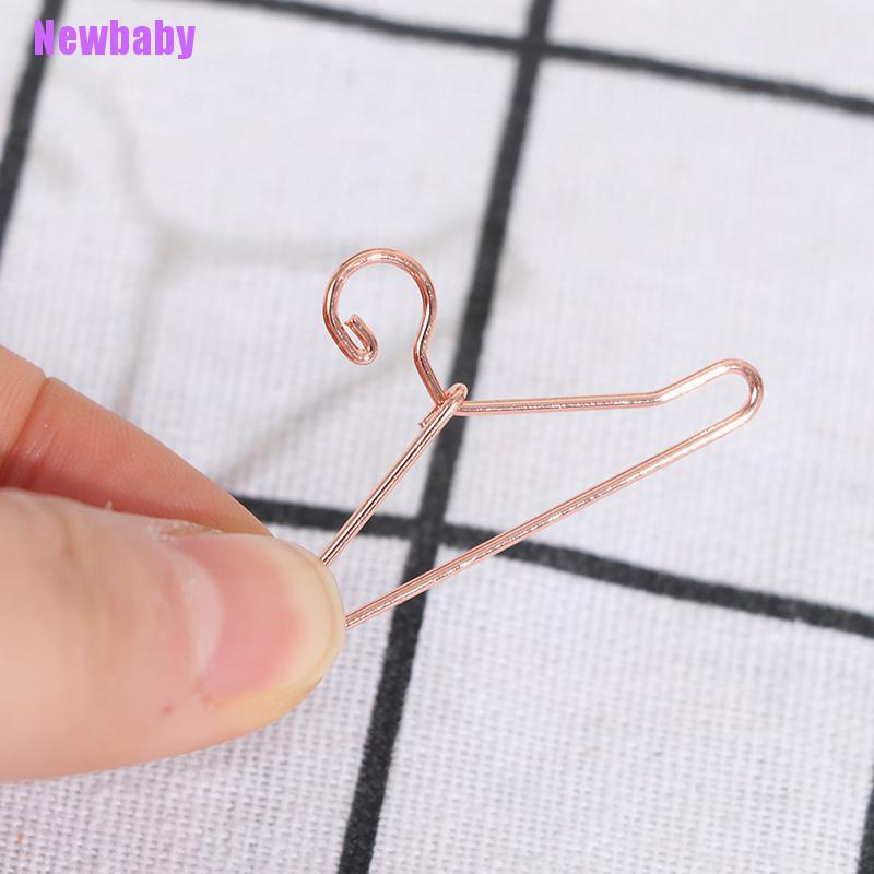 (Newbaby) 5pcs / Set Mainan Miniatur Gantungan Baju 8 Titik Lebar 40mm Untuk Aksesoris Rumah Boneka