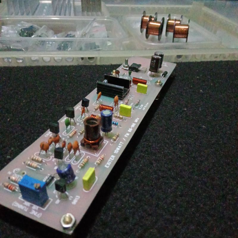 KIT PEMANCAR EXITER 15WATT / FM 88-108 MHz