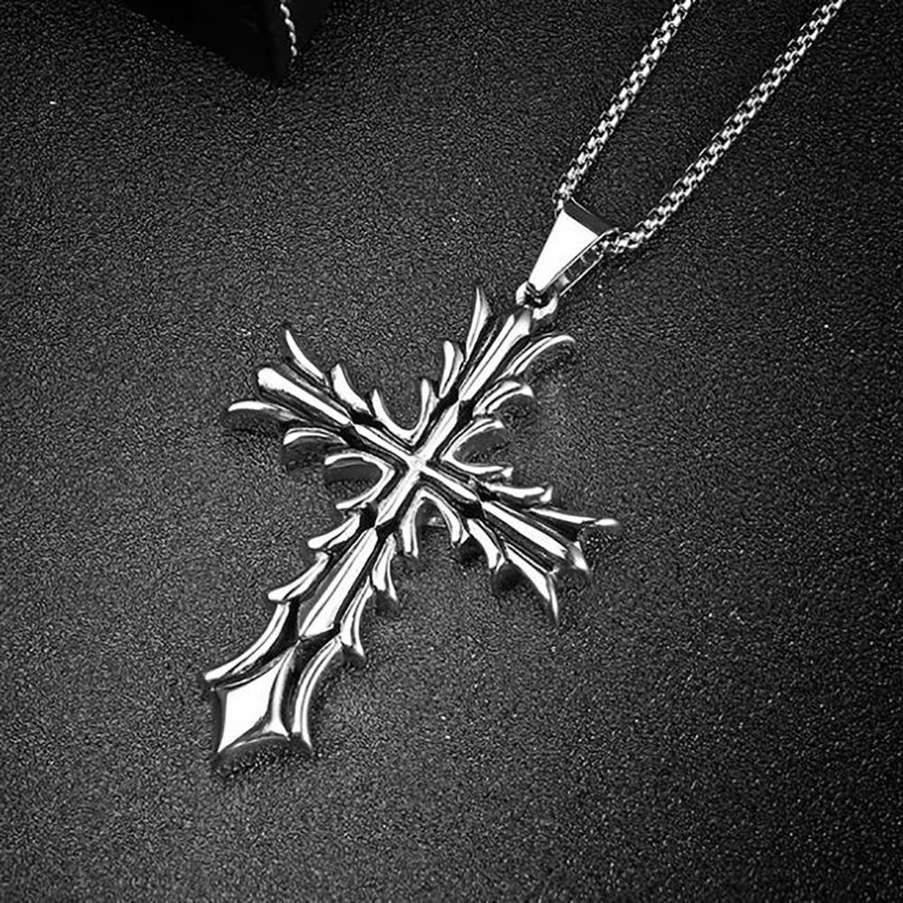Kalung Choker Rantai Klavikula Liontin Salib Bahan Stainless Steel Gaya Retro Klasik Untuk Pria