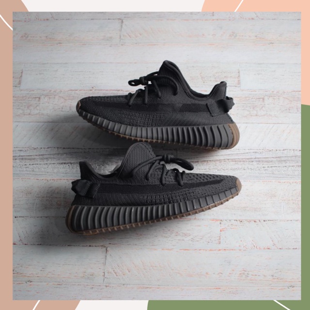 SEPATU SNEAKERS PRIA ADIDAS YEEZY TERBARU