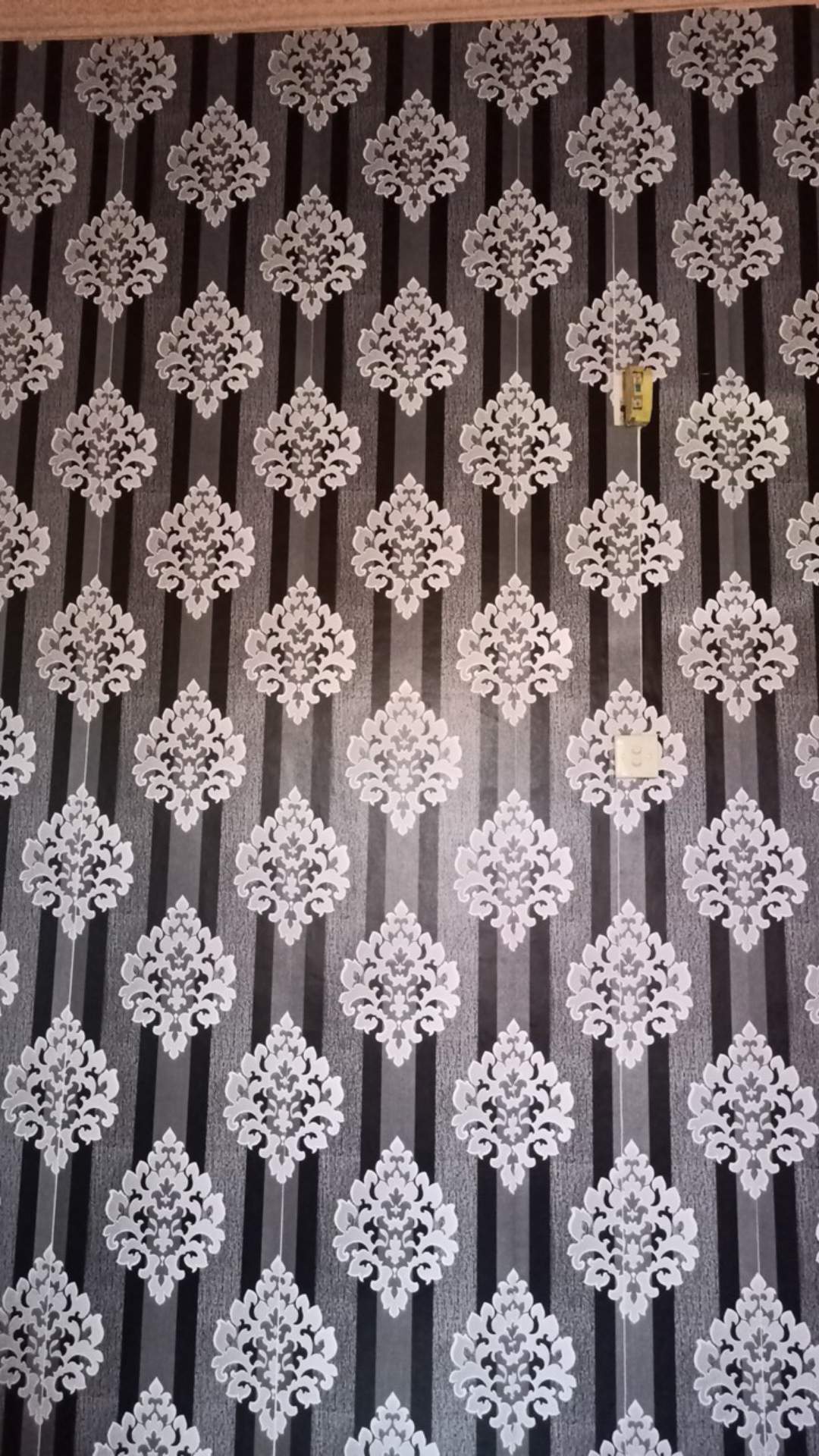 Termurah !! Wallpaper Stiker Dinding Motif Batik Emas