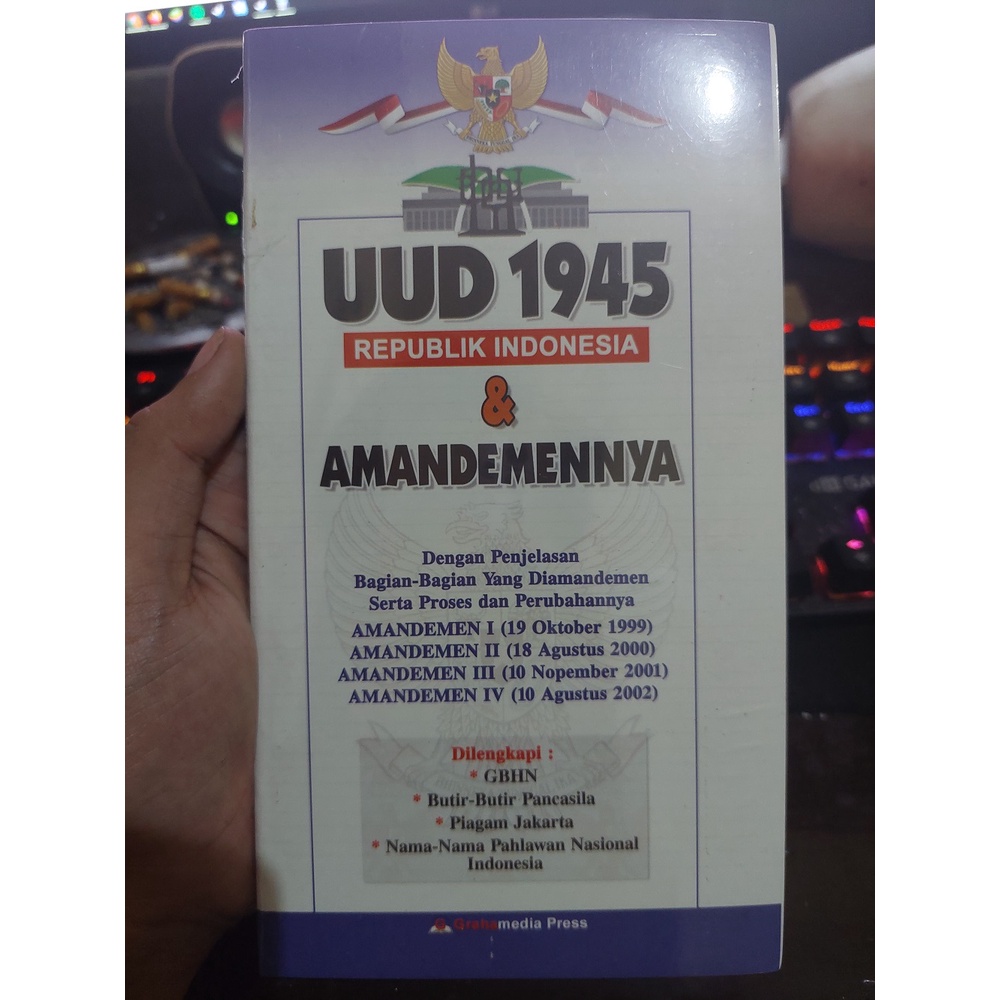 BUKU UNDANG-UNDANG, UUD 1945 GBHN KUHP DAN KUHAP HUKUM PERDATA PIDANA GRAHA MEDIA PRESS BEST SELLER-5