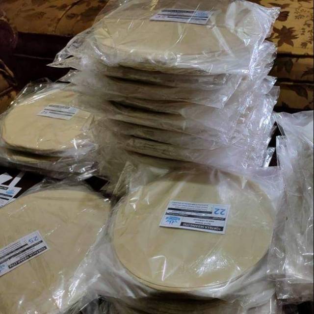 

Tortilla Kulit Kebab 25 cm (dapet 3 pack @ 20 lembar)