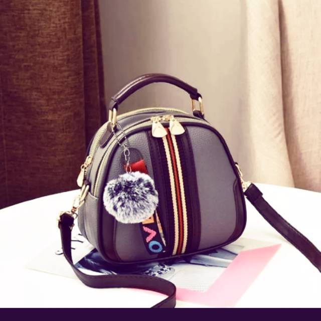 Tas Selempang Wanita Tas Wanita Tas cewek Tas Murah Tas Terkini Fashion Wanita Tas anak muda Tas abg