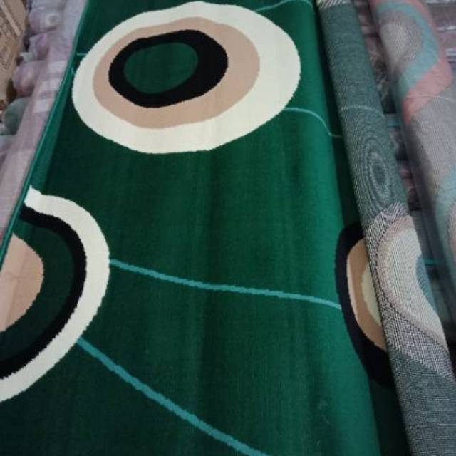 Karpet Permadani Motif Ukuran 115x155 cm Kualitas Premium Bahan Lembut dan Halus