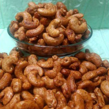 

kacang mede madu super 1000gr