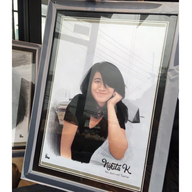 

Lukis Realistik A2 - 1Objek + Frame + Box Include
