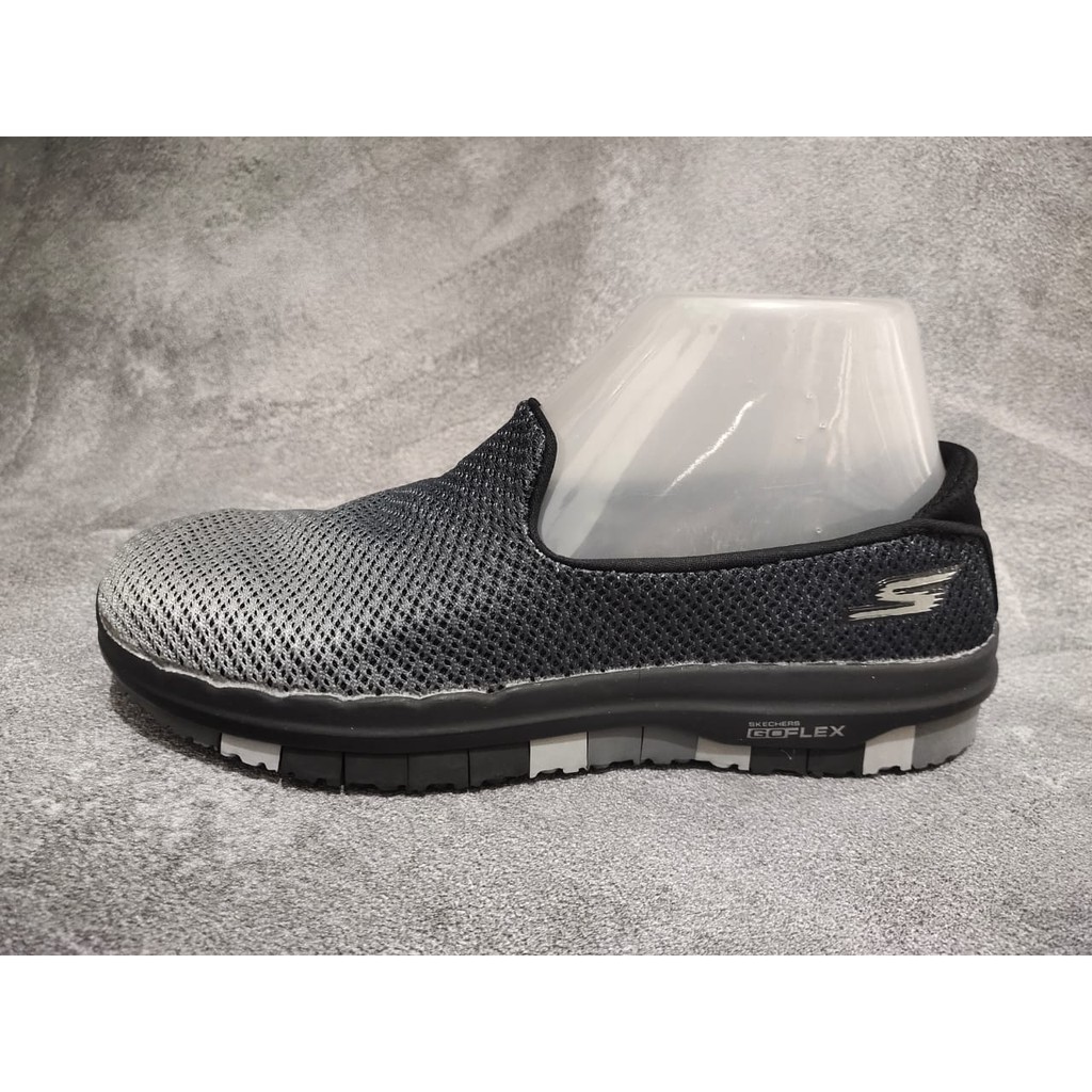 SKECHERS Go Flex - Lotus Sepatu SKECHERS Wanita Hitam Size 37