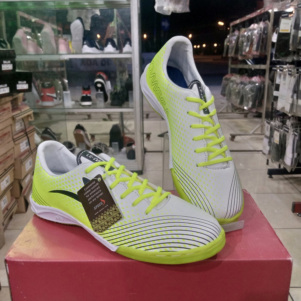 Sepatu futsal dewasa dan remaja Specs warna putih/hiaju neon || Sepatu olahraga bola remaja dan dewa