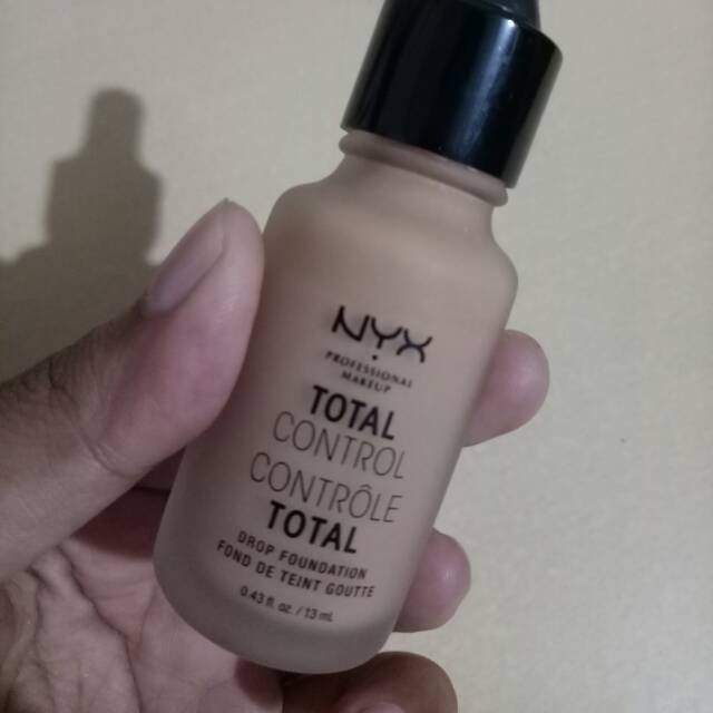NYX Total Control Drop Foundation Shade Camel