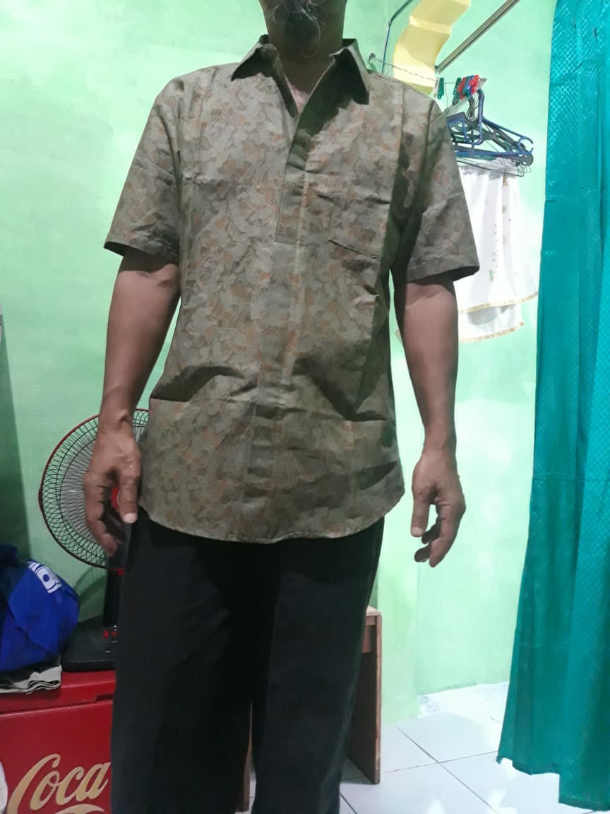 Kemeja Batik Pria Lengan Panjang Slimfit Premium Warna Hijau Army 722412 Cap 72