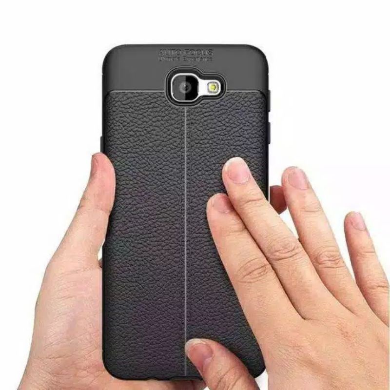 Softcase Carbon Motif Kulit Samsung Galaxy A9 pro 2016 okee