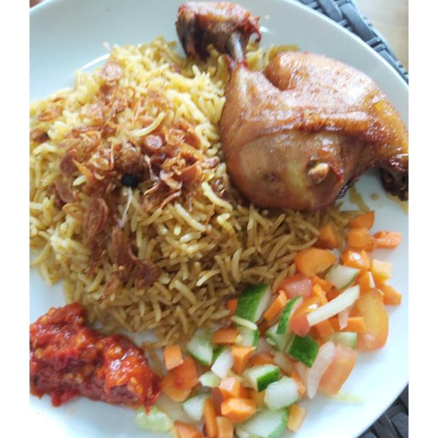 

Nasi bryani sma ayam lgsg makan
