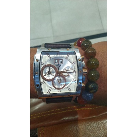 Jam Tangan Quartz Pria Bekas Chris Verra